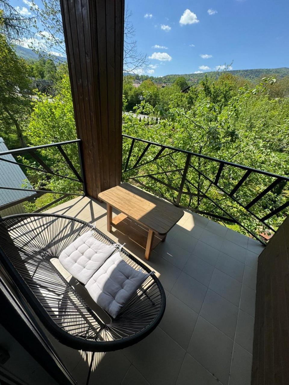 Girske Povitria 2 Villa ยาเรมชา ภายนอก รูปภาพ